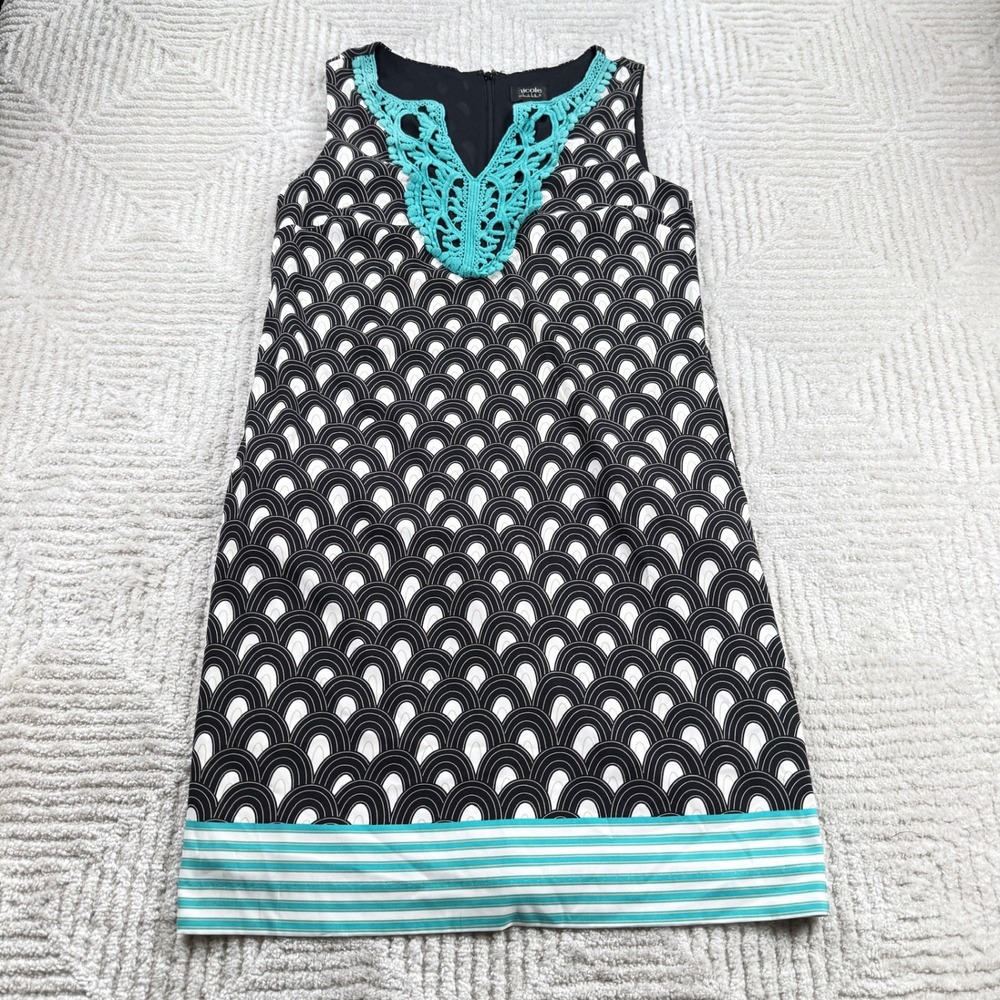 Nicole by Nicole Miller Shift Dress Women's 10 Black White Scallop Crochet Mod